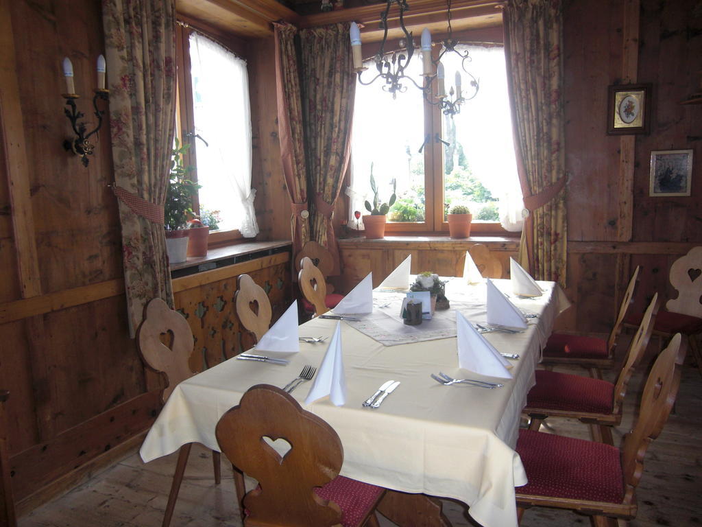 Hotel Restaurant Eifelstube Weibern 외부 사진